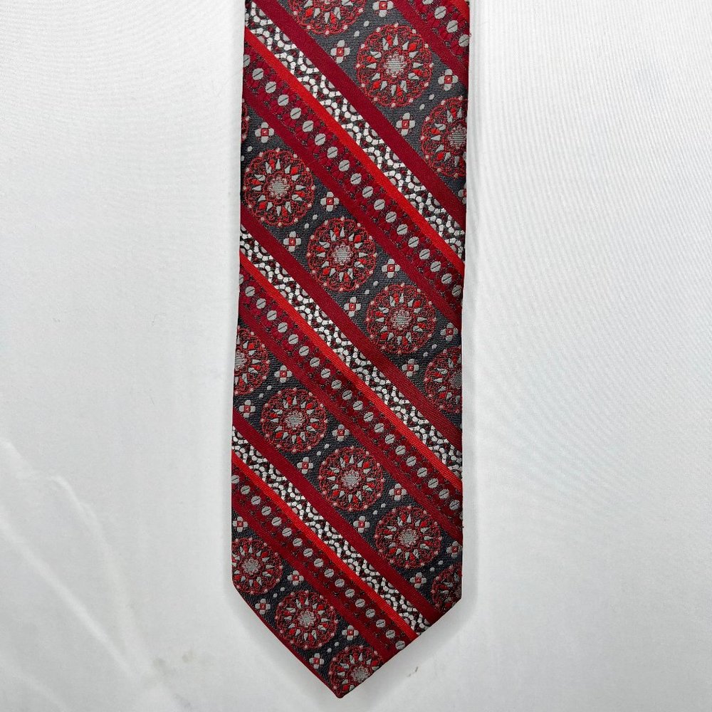 Vintage Mr. Cricket Men’s Neck Tie 4” Polyester 1970’s Red Dark Gray & Silver